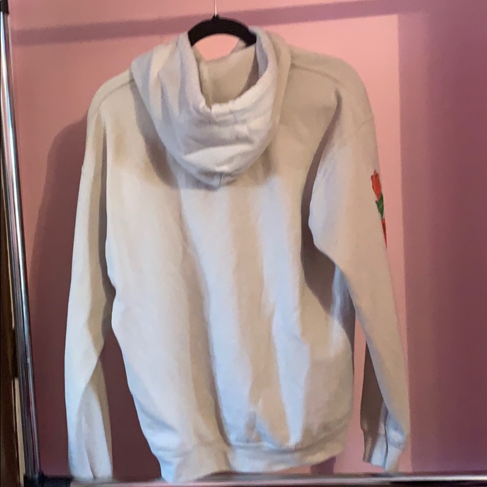 Tan rose sleeve hoodie - Picture 2 of 3